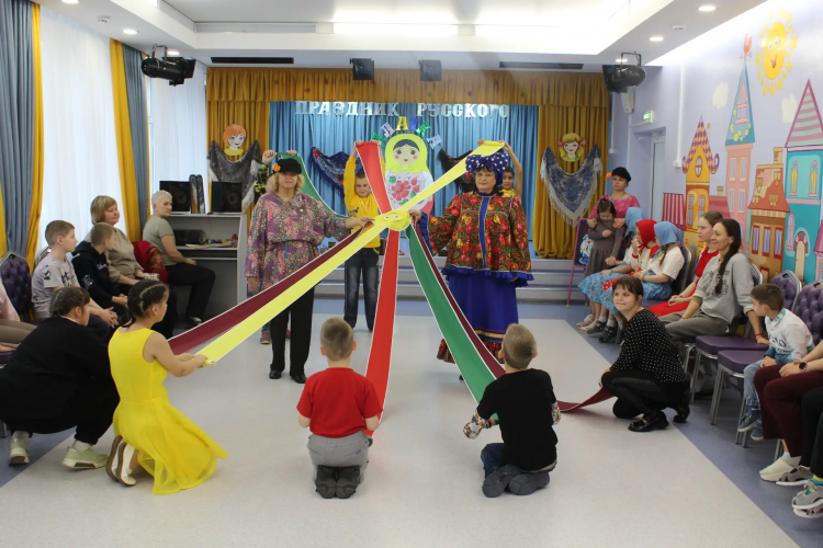Праздник русского платка