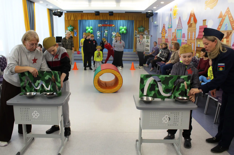 Спортивный праздник «Армейские учения»