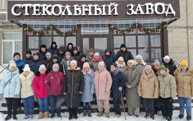 Экскурсионная поездка  «Сказка о хрустале, стекле и крылатых конях»